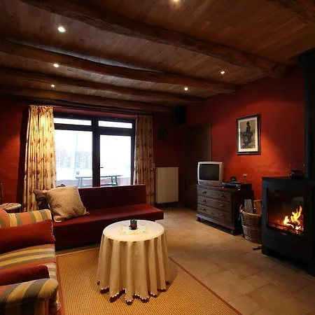 La Haute Voie Bed & Breakfast Bievre
