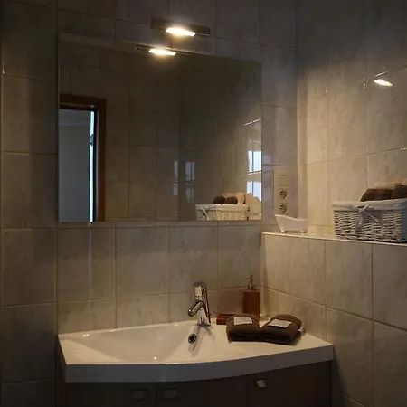 La Haute Voie Bed & Breakfast *
